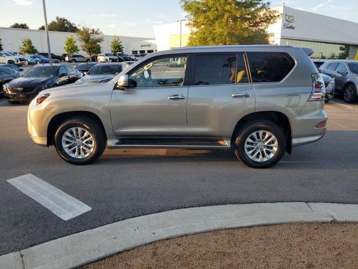 2023 Lexus GX 460 Premium