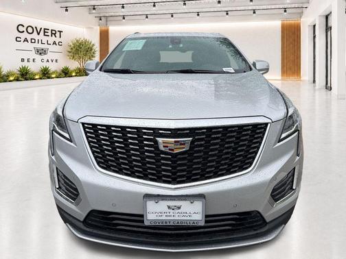 Radiant Silver Metallic 2020 Cadillac XT5 Premium Luxury