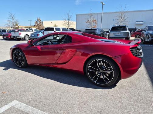 2013 McLaren MP4-12C Base