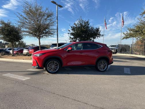 2023 Lexus NX 350h Premium
