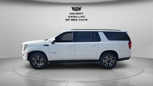 2022 GMC Yukon XL 4WD AT4