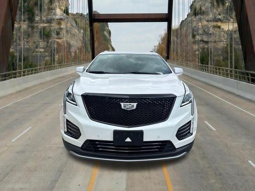 Crystal White Tricoat 2026 Cadillac XT5 Premium Luxury