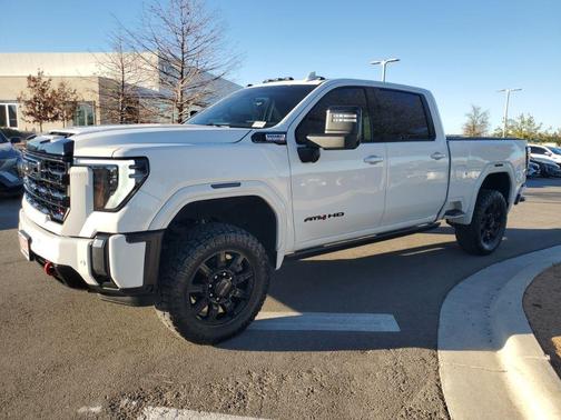 2024 GMC Sierra 2500 AT4