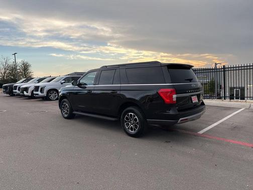 2024 Ford Expedition Max XLT