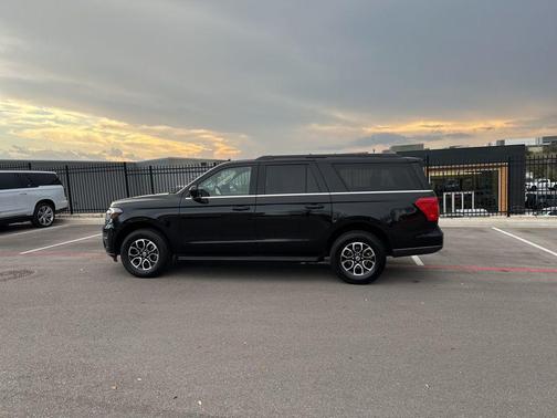 2024 Ford Expedition Max XLT