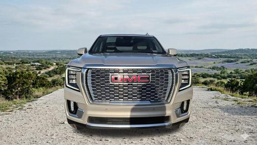 Pearl Beige Metallic 2023 GMC Yukon XL Denali