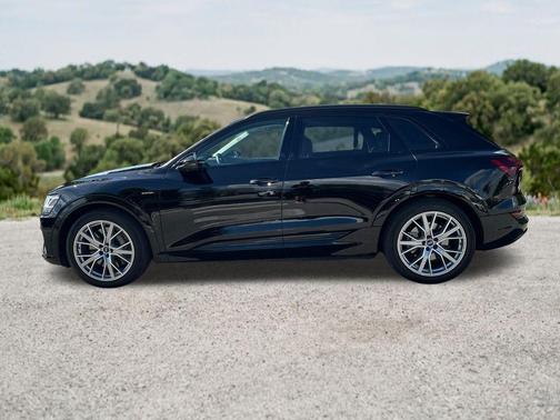 Brilliant Black 2021 Audi e-tron Prestige