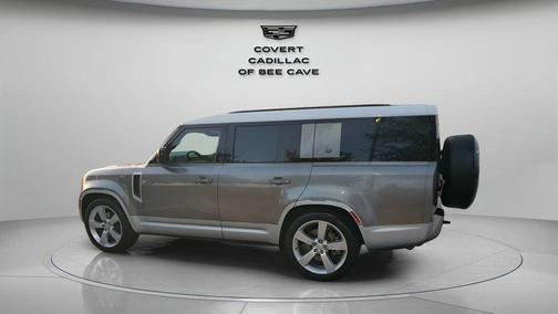 2023 Land Rover Defender 130 SE