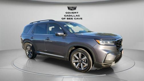 2025 Honda Pilot Touring 8-Passenger