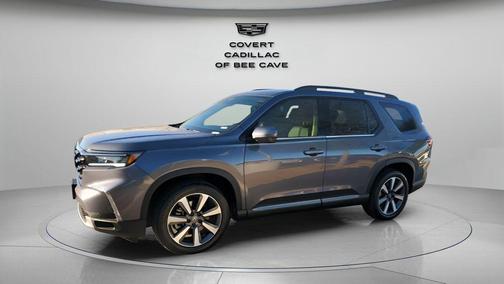 2025 Honda Pilot Touring 8-Passenger