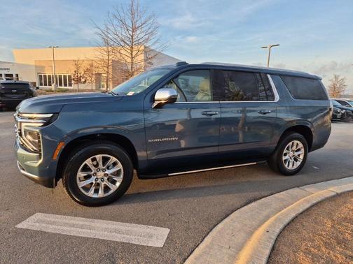 2025 Chevrolet Suburban Premier