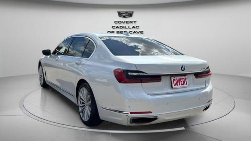 2020 BMW 740 740i