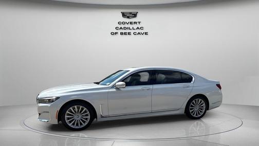 2020 BMW 740 740i