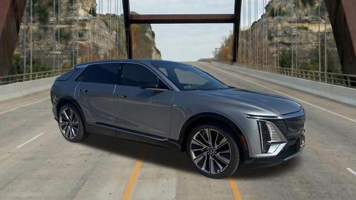 Argent Silver Metallic 2026 Cadillac LYRIQ Signature Luxury
