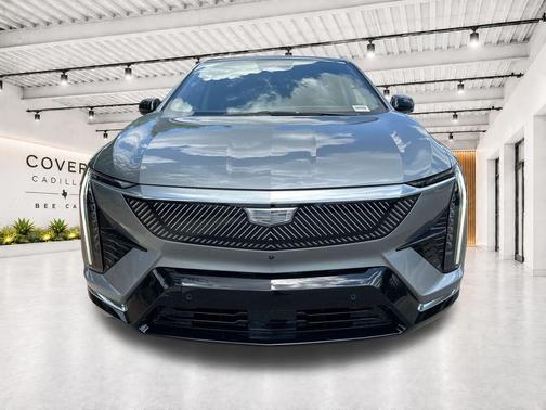 Silver Metallic 2027 Cadillac OPTIQ Luxury