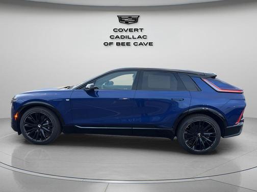 2025 Cadillac LYRIQ Sport