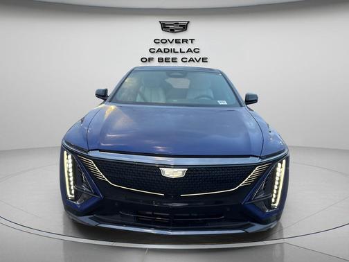 2025 Cadillac LYRIQ Sport
