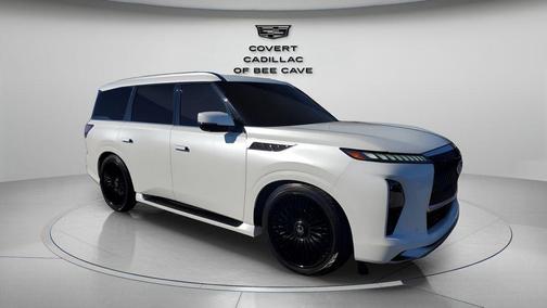 2025 INFINITI QX80 Luxe