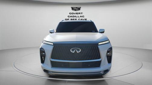 2025 INFINITI QX80 Luxe