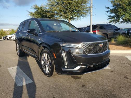 2025 Cadillac XT6 Premium Luxury FWD