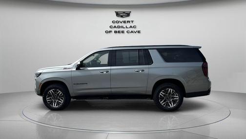 2025 Chevrolet Suburban 4WD Z71