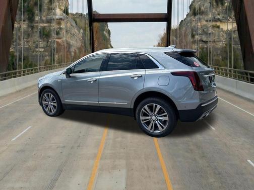 Argent Silver Metallic 2026 Cadillac XT5 Premium Luxury
