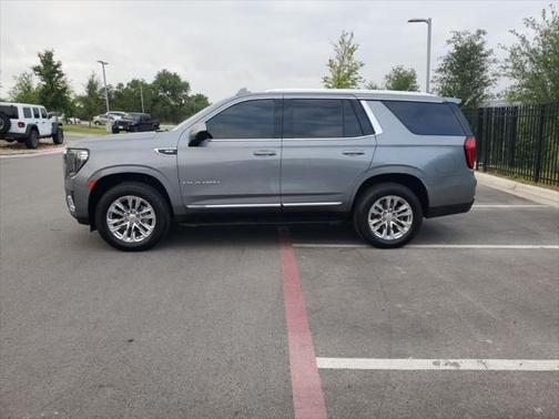 2022 GMC Yukon SLT