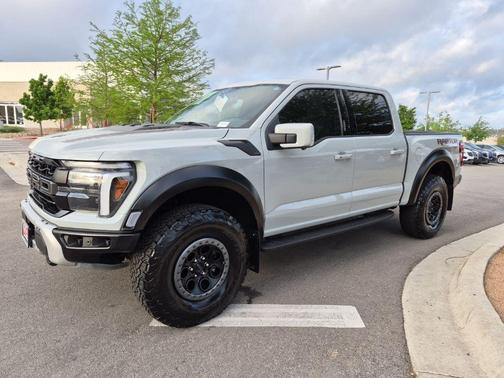 Avalanche 2024 Ford F-150 Raptor