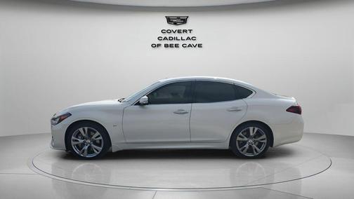 2018 INFINITI Q70 3.7 LUXE