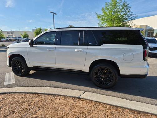 Crystal White Tricoat 2023 Cadillac Escalade ESV Sport Platinum