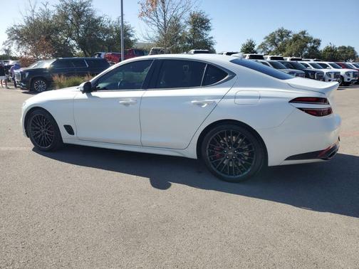 2022 Genesis G70 3.3T RWD Launch Edition