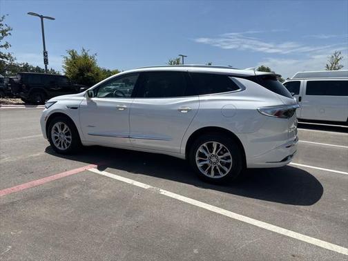 2023 Buick Enclave Avenir AWD