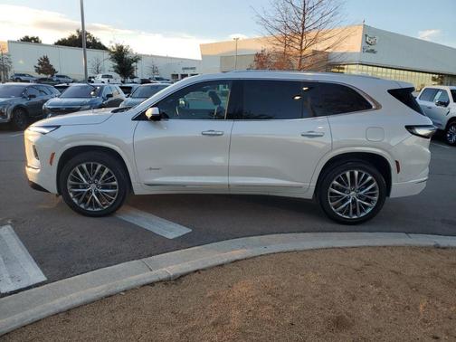 2025 Buick Enclave Avenir FWD