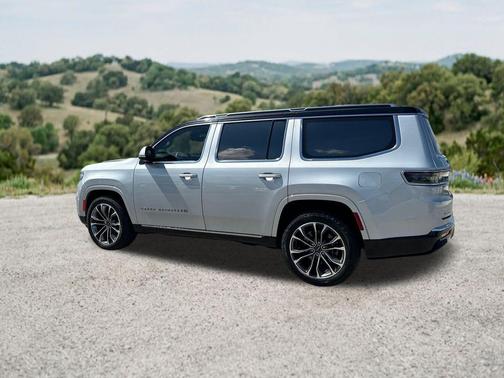Silver Zynith 2022 Jeep Grand Wagoneer Series III 4x4