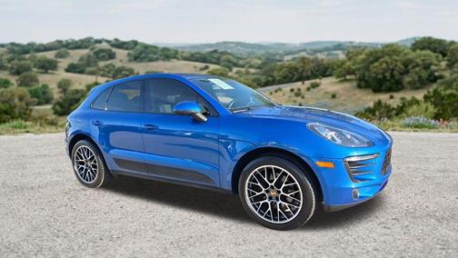 Sapphire Blue Metallic 2018 Porsche Macan Macan Sport Edition