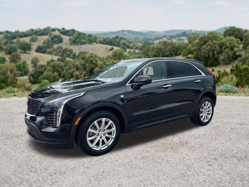 Stellar Black Metallic 2023 Cadillac XT4 Luxury