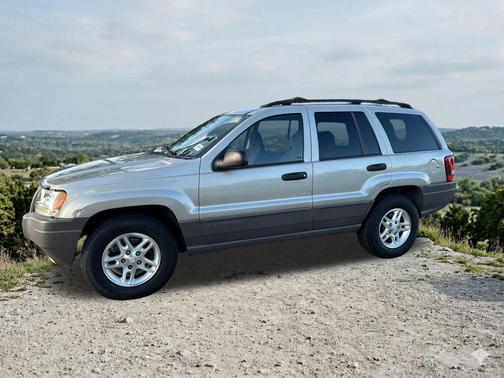Gray 2004 Jeep Grand Cherokee Laredo
