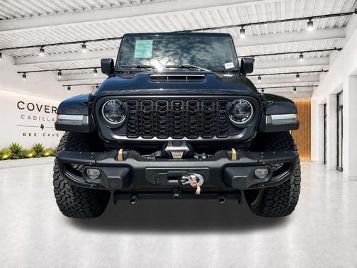 Black Clearcoat 2024 Jeep Wrangler Rubicon 392