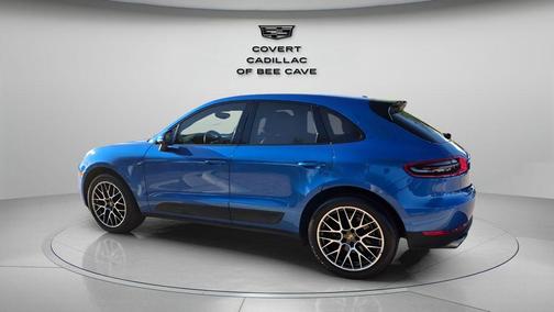 2018 Porsche Macan Macan Sport Edition