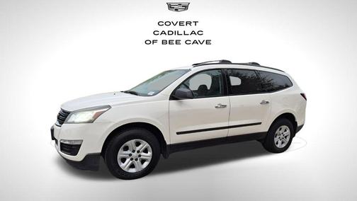 White 2015 Chevrolet Traverse LS