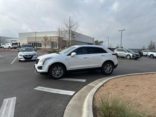 2022 Cadillac XT5 Premium Luxury