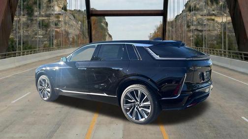 Stellar Black Metallic 2026 Cadillac LYRIQ Signature Luxury