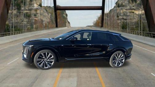 Stellar Black Metallic 2026 Cadillac LYRIQ Signature Luxury