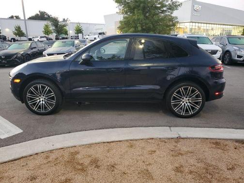 2018 Porsche Macan 