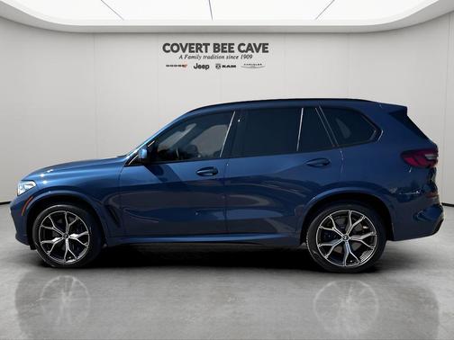 2022 BMW X5 M50i