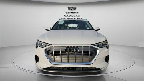 2019 Audi e-tron Premium Plus