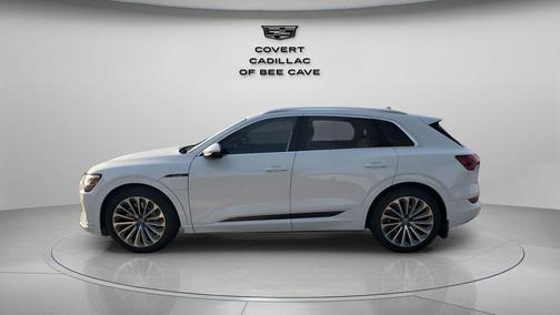 2019 Audi e-tron Premium Plus