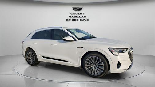2019 Audi e-tron Premium Plus