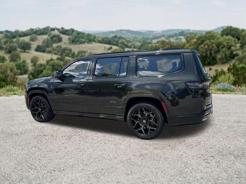 Rocky Mountain Pearlcoat 2023 Jeep Grand Wagoneer Series II 4x4