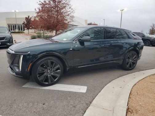 2024 Cadillac LYRIQ Sport